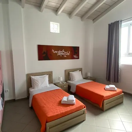 Daire Romeο House *