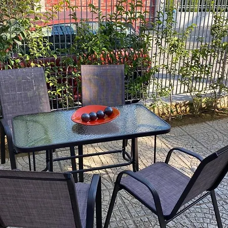 Daire Romeο House *