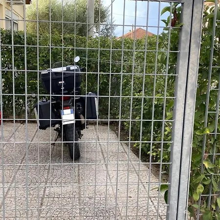 Daire Romeο House *