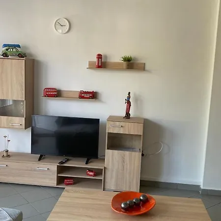 Romeο House * Patras