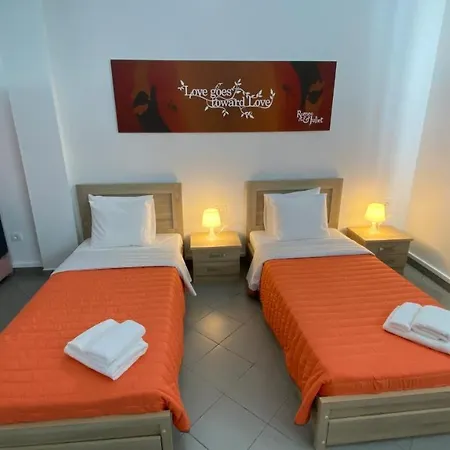 Romeο House Apartamento *