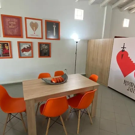 Romeο House Apartamento *