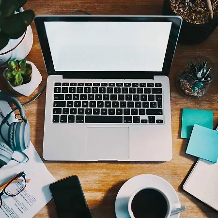 Romeο House * Patras