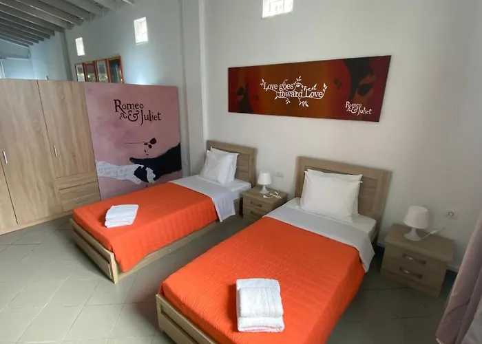 Romeο House Patras